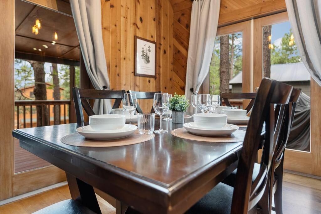 Luxury Cabin Oasis Getaway Heart Of Munds Park Exteriör bild