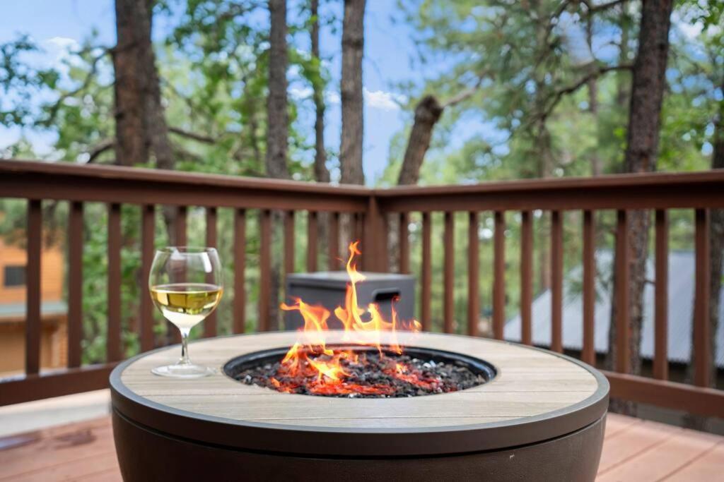 Luxury Cabin Oasis Getaway Heart Of Munds Park Exteriör bild