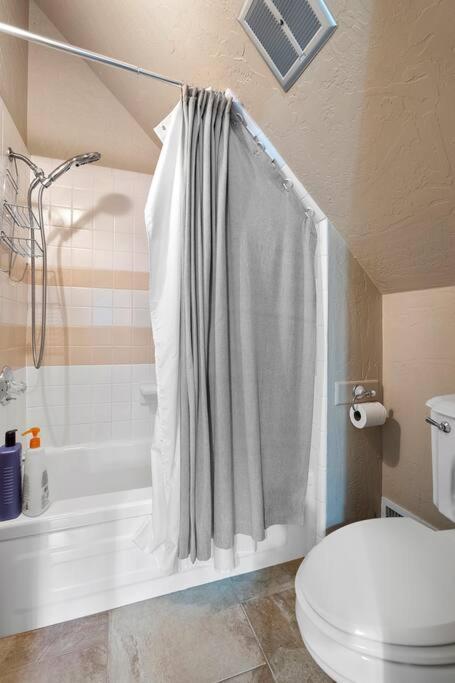 Luxury Cabin Oasis Getaway Heart Of Munds Park Exteriör bild
