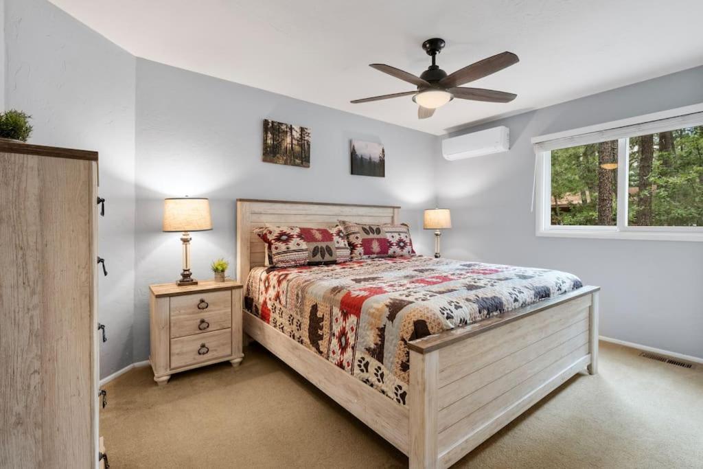 Luxury Cabin Oasis Getaway Heart Of Munds Park Exteriör bild