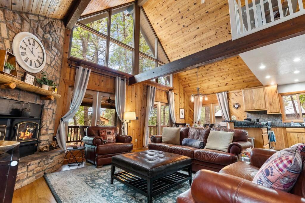 Luxury Cabin Oasis Getaway Heart Of Munds Park Exteriör bild